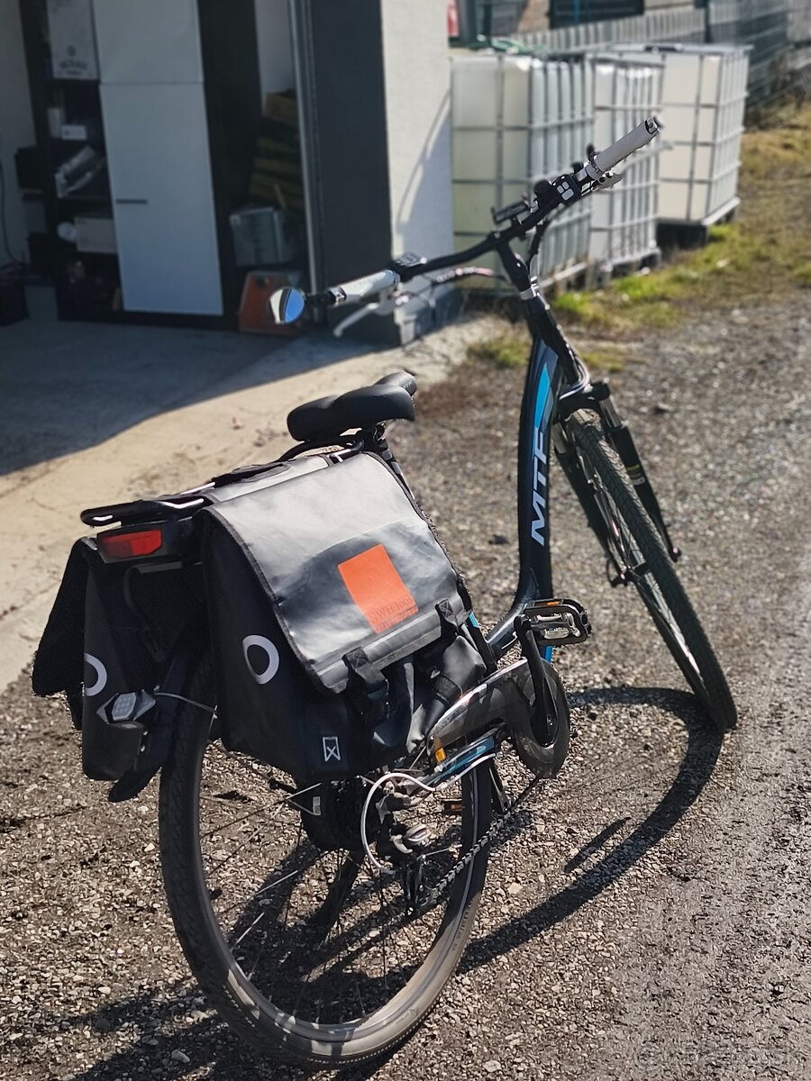 Mestský elektrobicykel TOUR 1.3 - 3