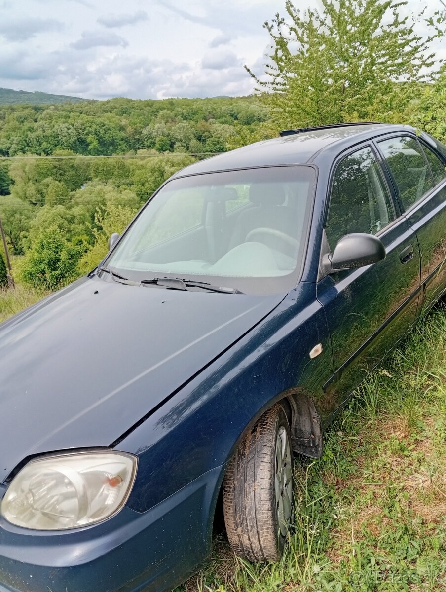 Hyundai Accent 1, 4 - 3