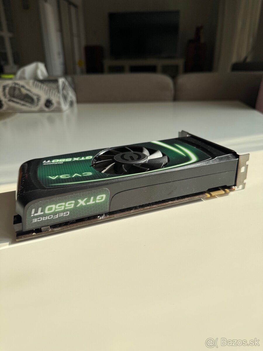 EVGA GeForce GTX 550 Ti - 1GB - 3