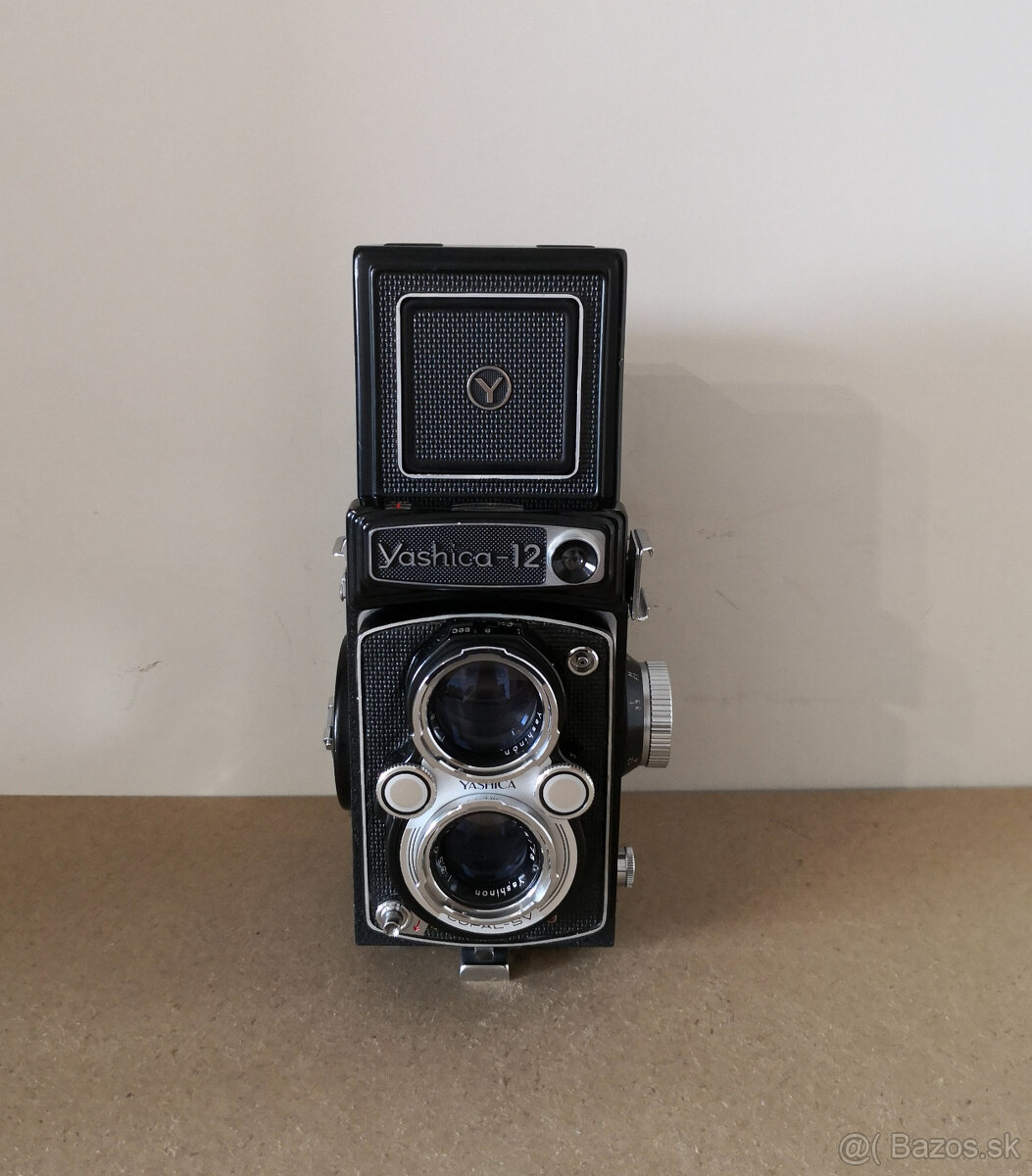 Fotoaparát Yashica-12 - 3