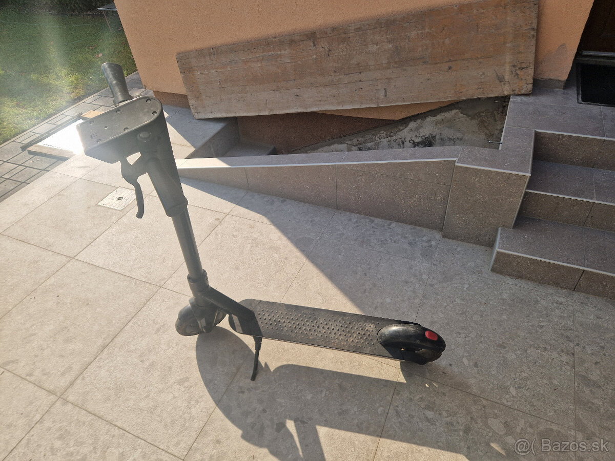 Elektrokolobežka BIRD ONE 350W - 3