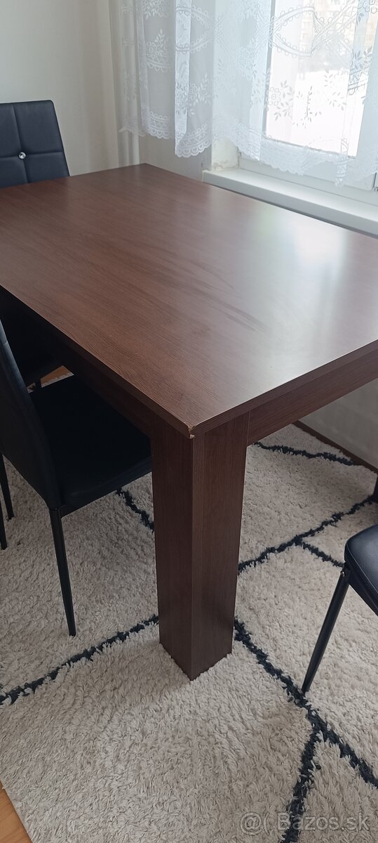 Jedálenský stôl - 3