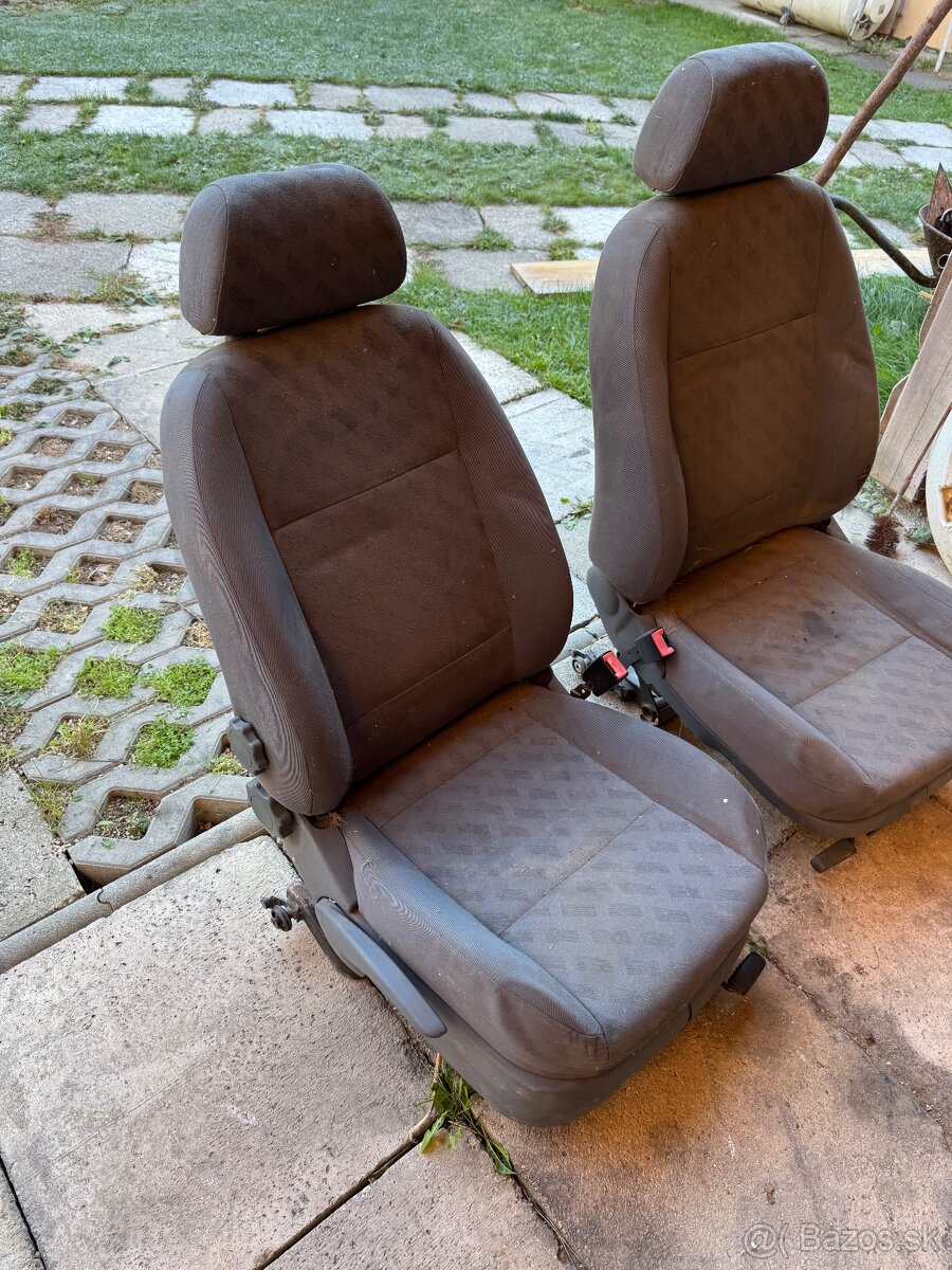 Predám predné sedačky na octavia 1 - 3
