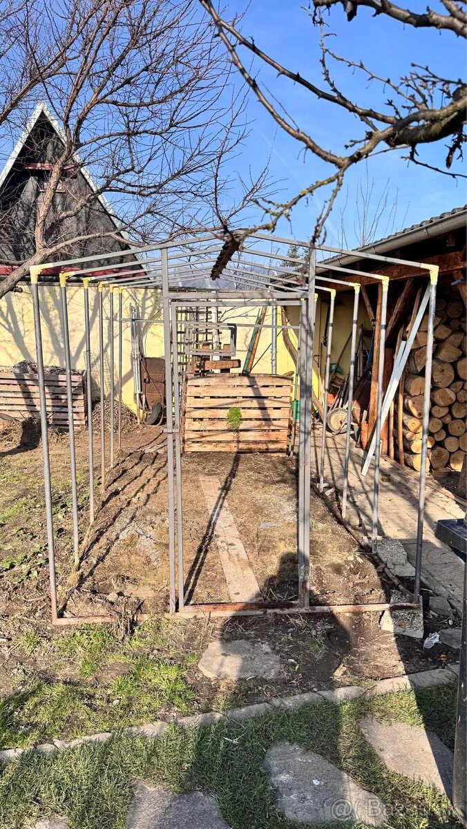 Konštrukcia na fóliovník - 3