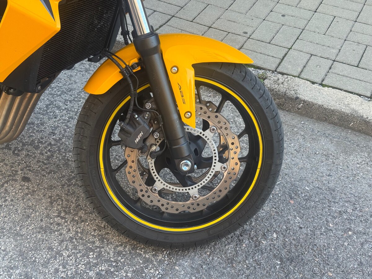 Honda CB650F - 3