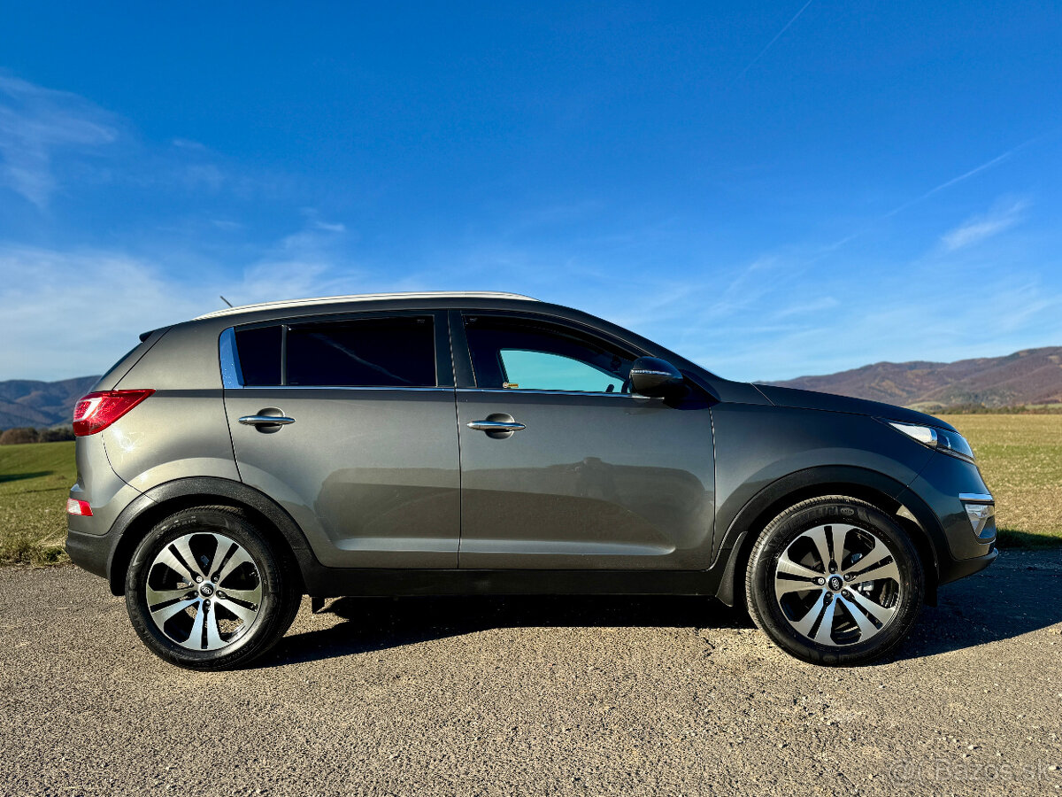 KIA Sportage 1.7 CRDi, 106 000km, SR, super stav, ťažné. - 3