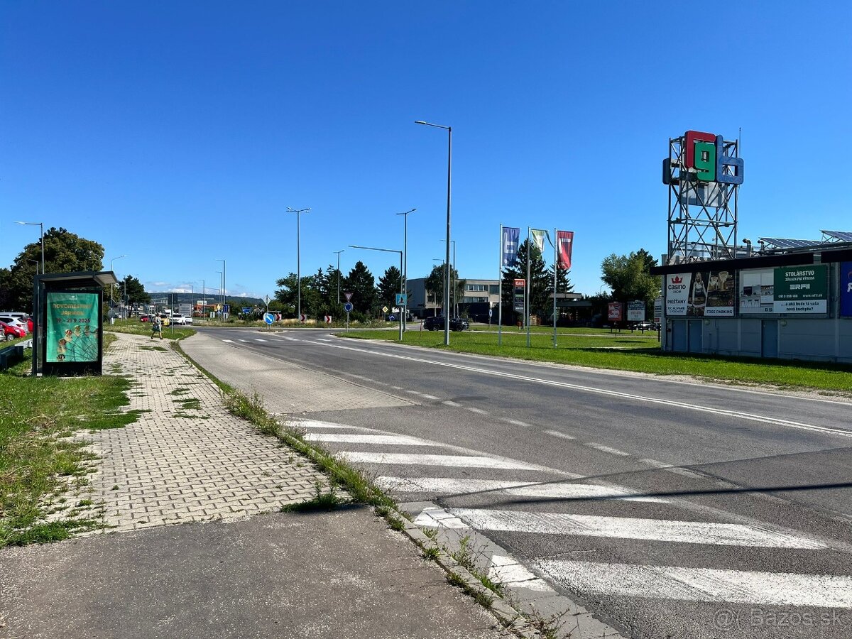 Prenajom pozemku - nakupna zona Tesco a RGB Javorina NM - 3