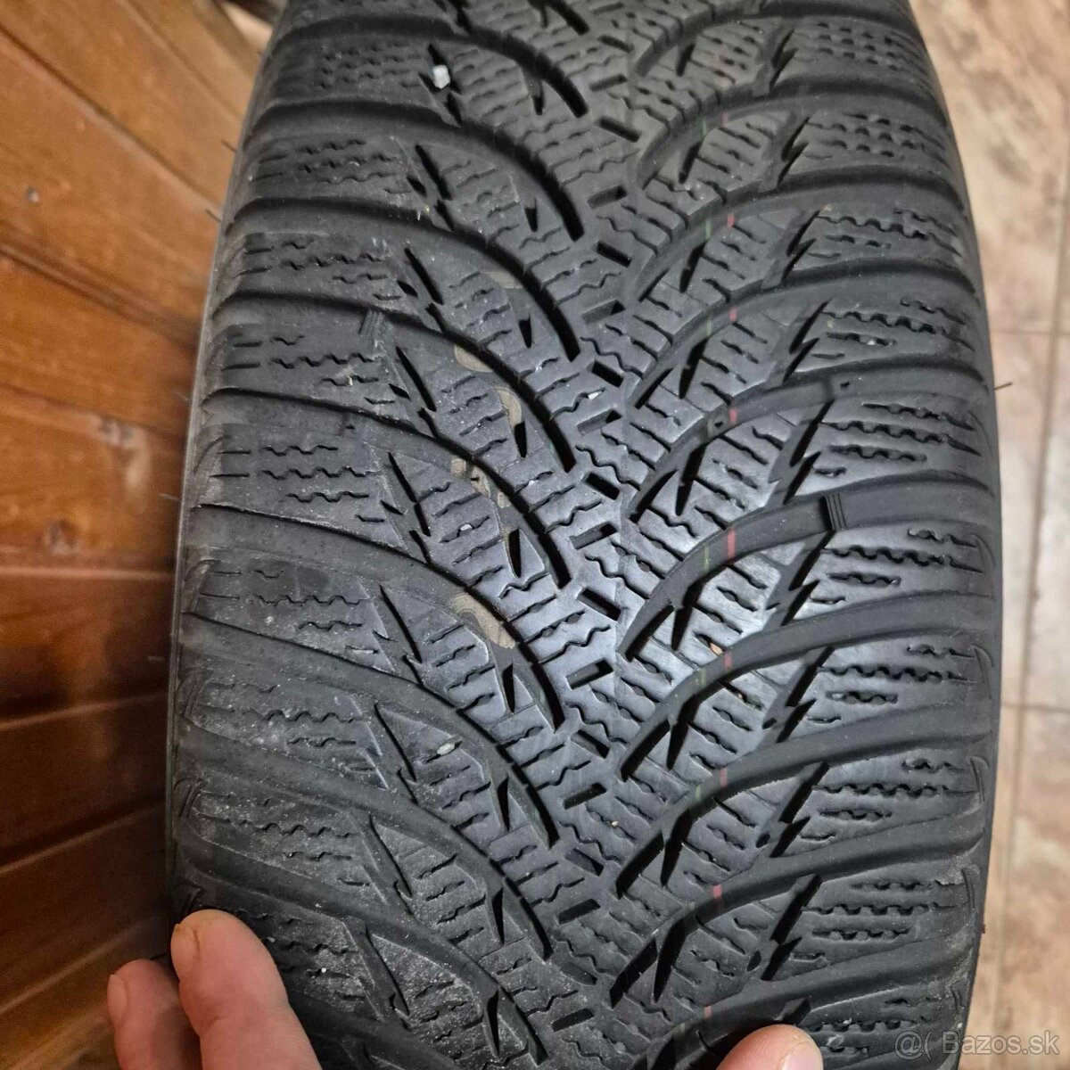 Predám pneumatiky a disky na Kia Ceed - 3