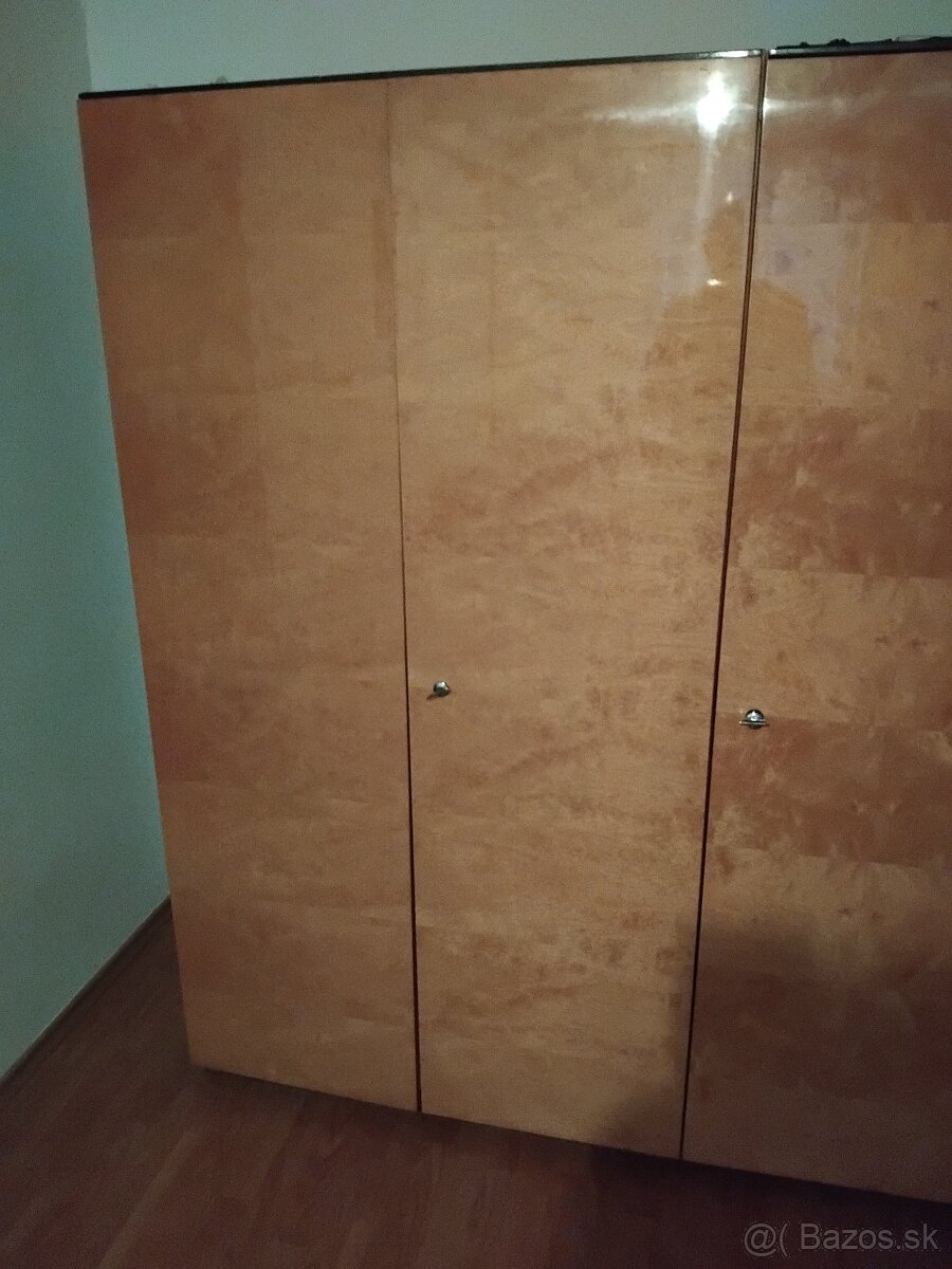 Darovanie skríň - 3