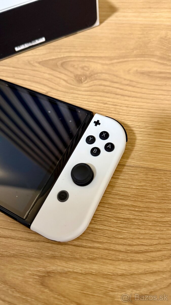 Nintendo Switch OLED - 3