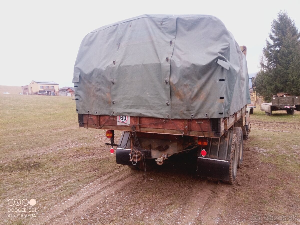 Praga V3S valník s hydraulickov rukov - 3