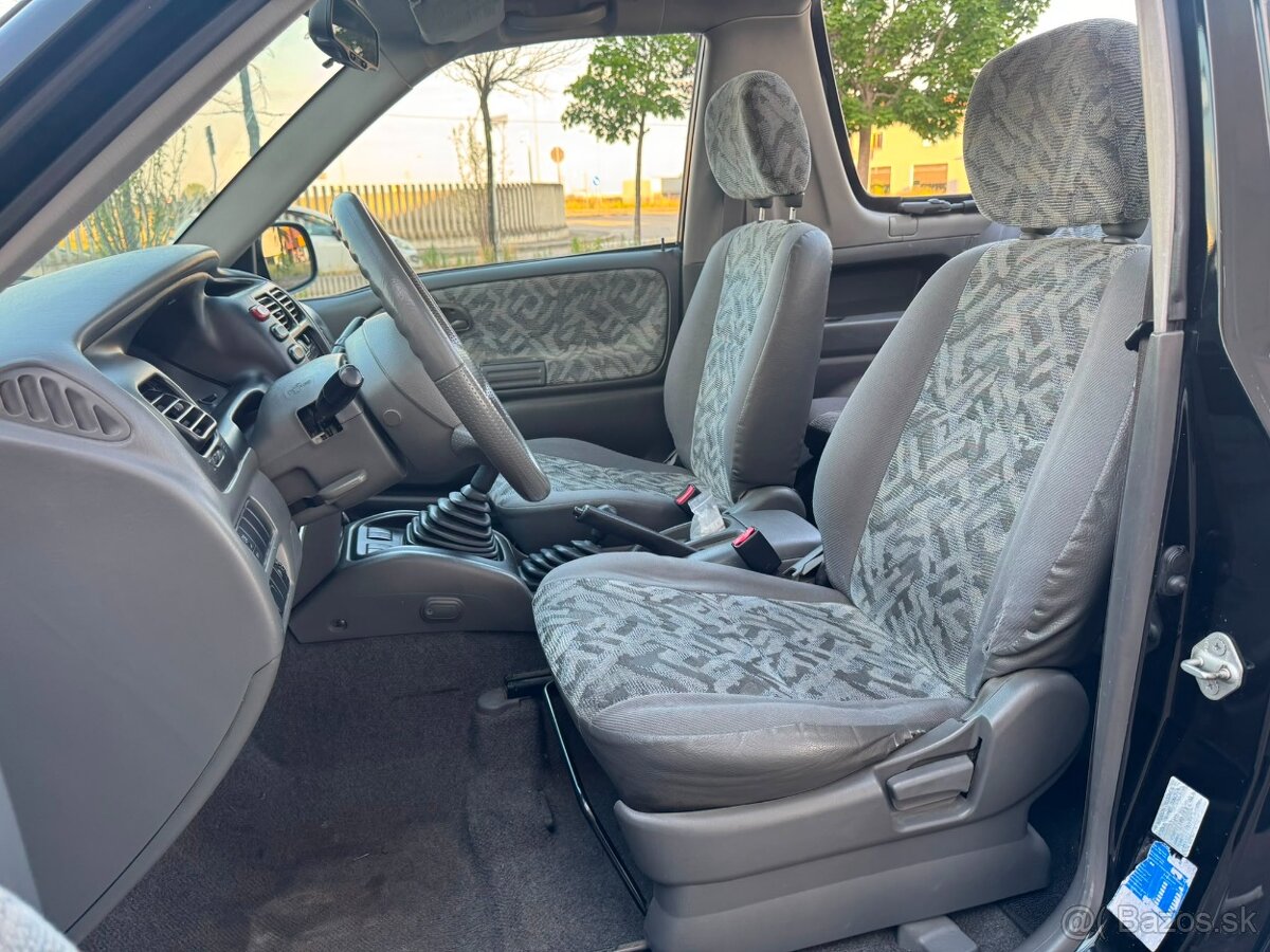 Suzuki Grand Vitara 1.6 - 3