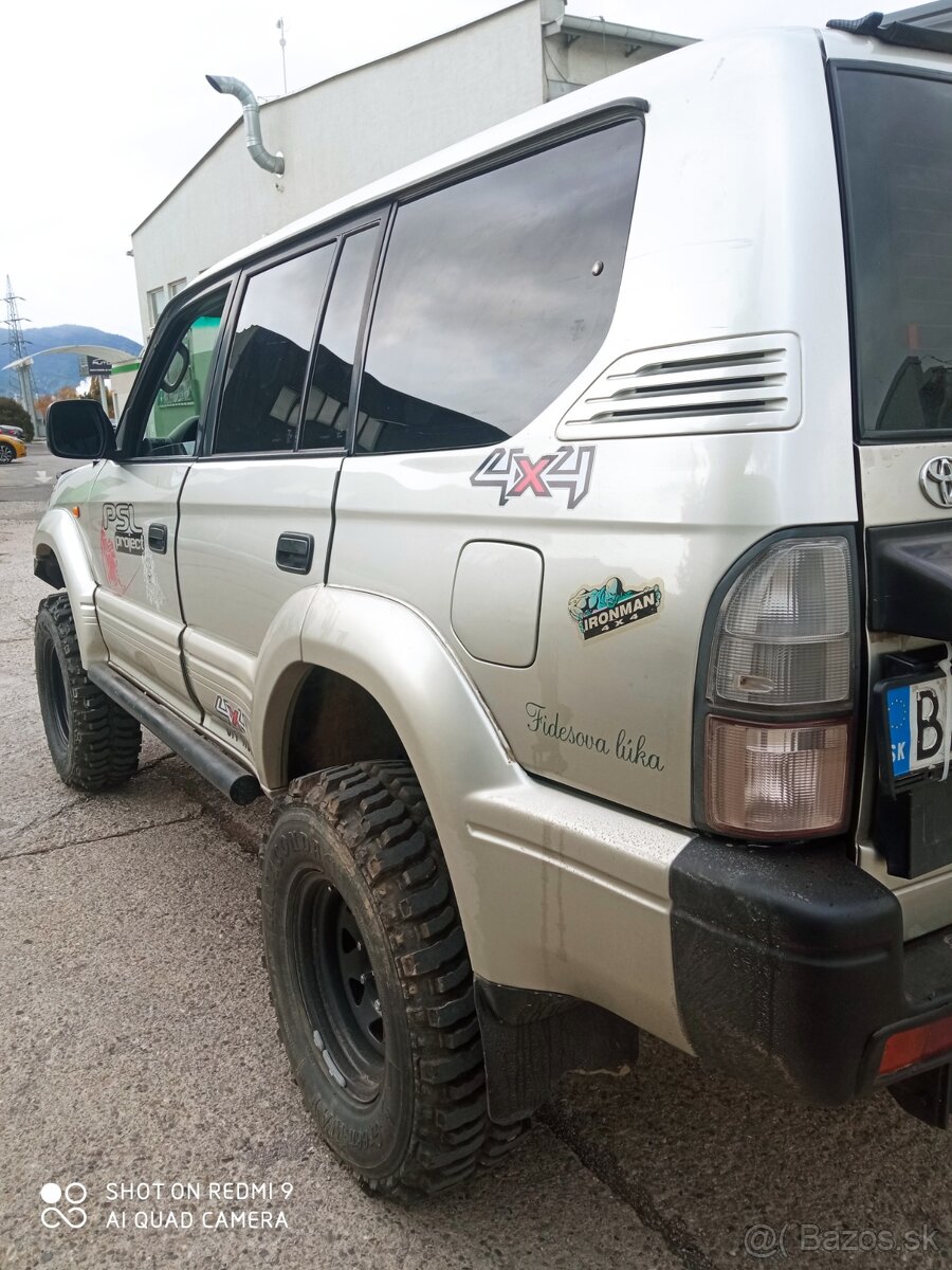 Predám Toyota Landcruiser J90 - 3