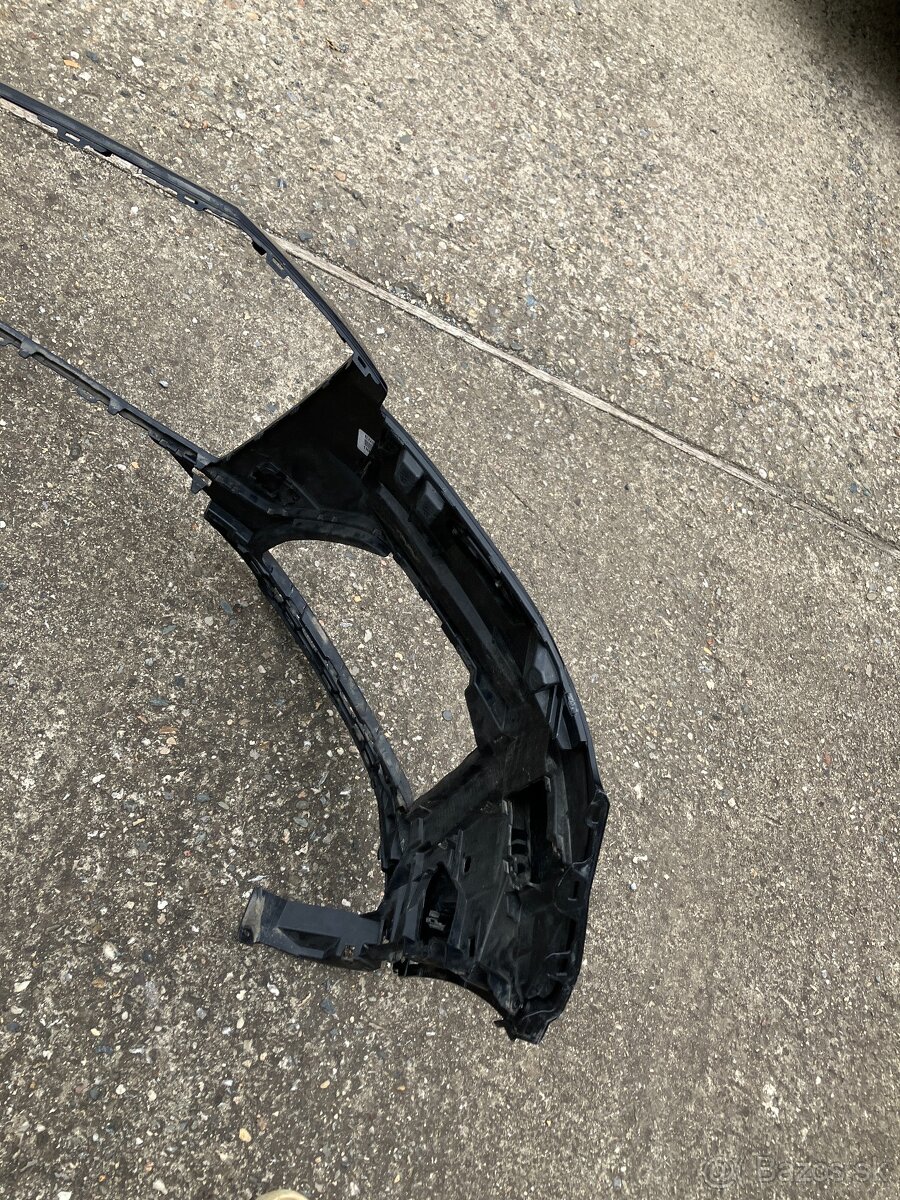 predni naraznik audi q7 20-24 s-line cerny 6pdc - 3