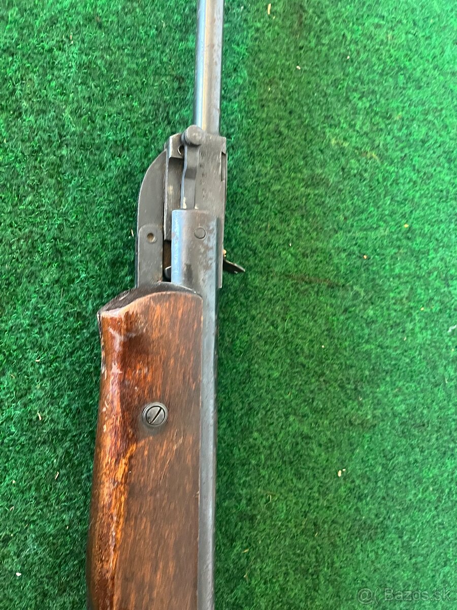 Ruská vzduchovka iz - 3