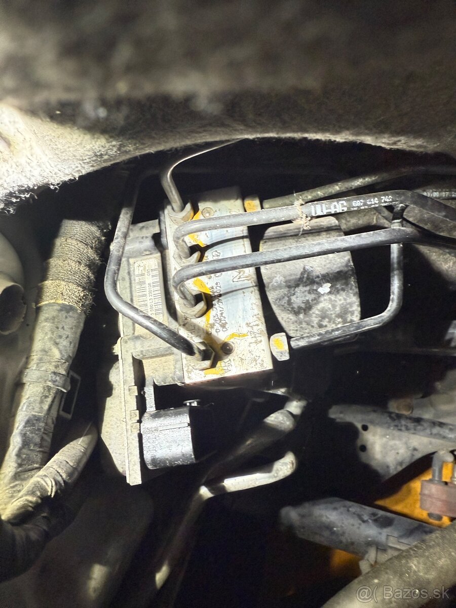 Predam na Fabiu2 ABS modul - 3