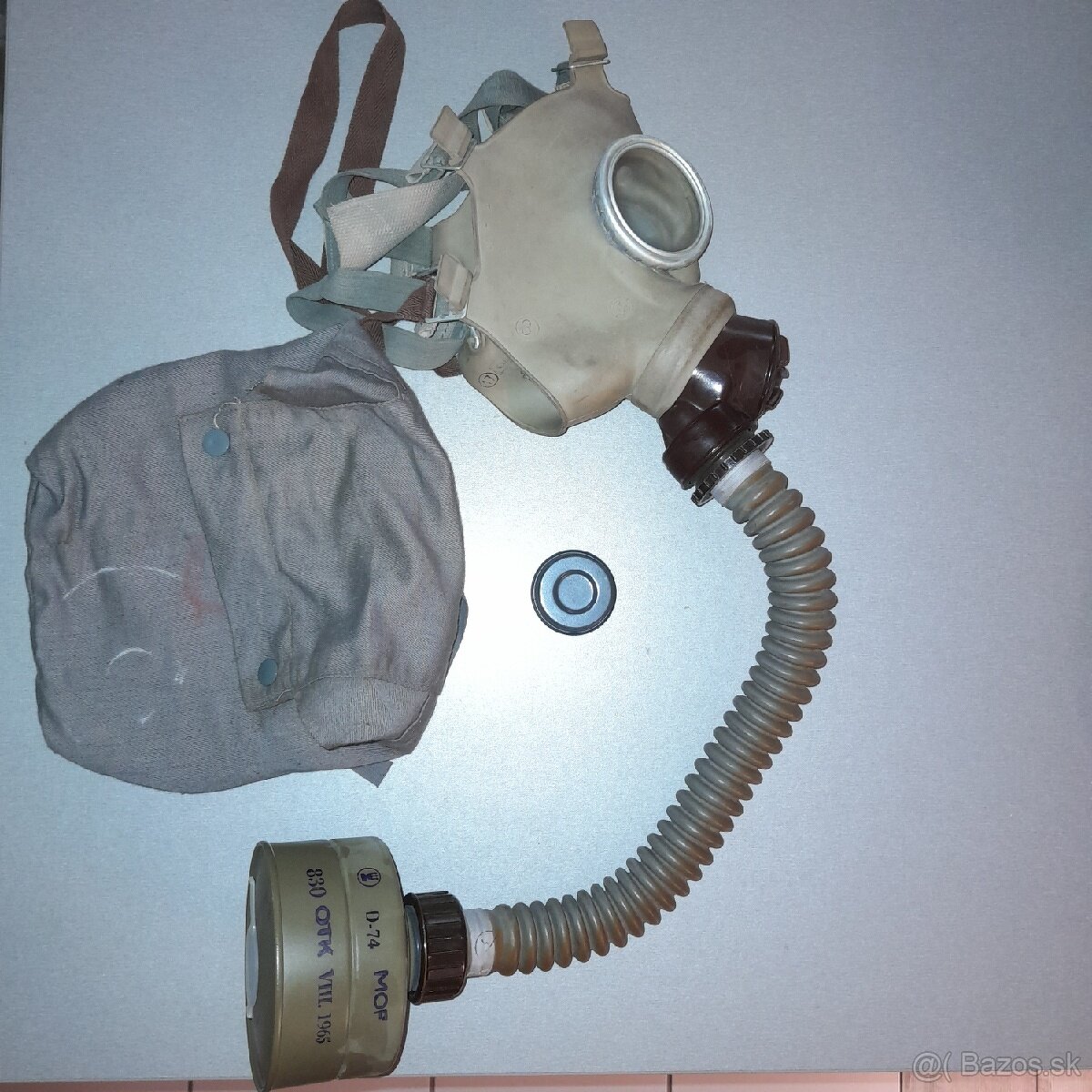 Plynová maska (s odoberateľným chobotom) CM3 - 3