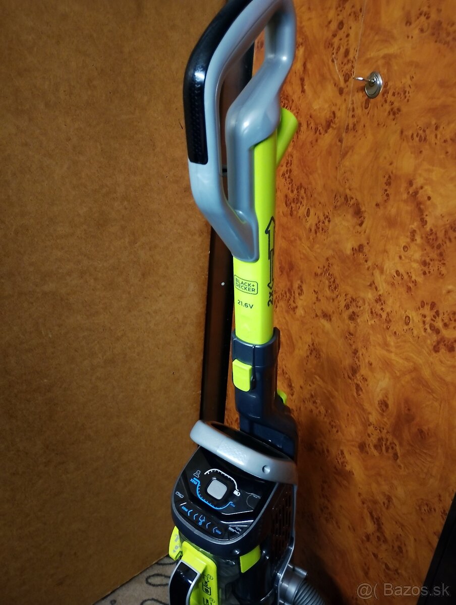 Predám tyčový vysávač black decker - 3