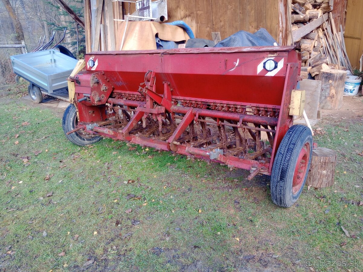 Sejačka 25 lievikova - 3