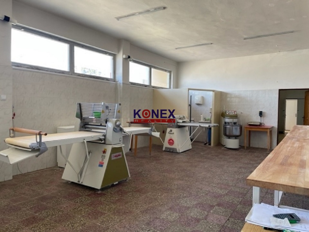 NA PREDAJ – obchodný priestor v obci RAD - 3