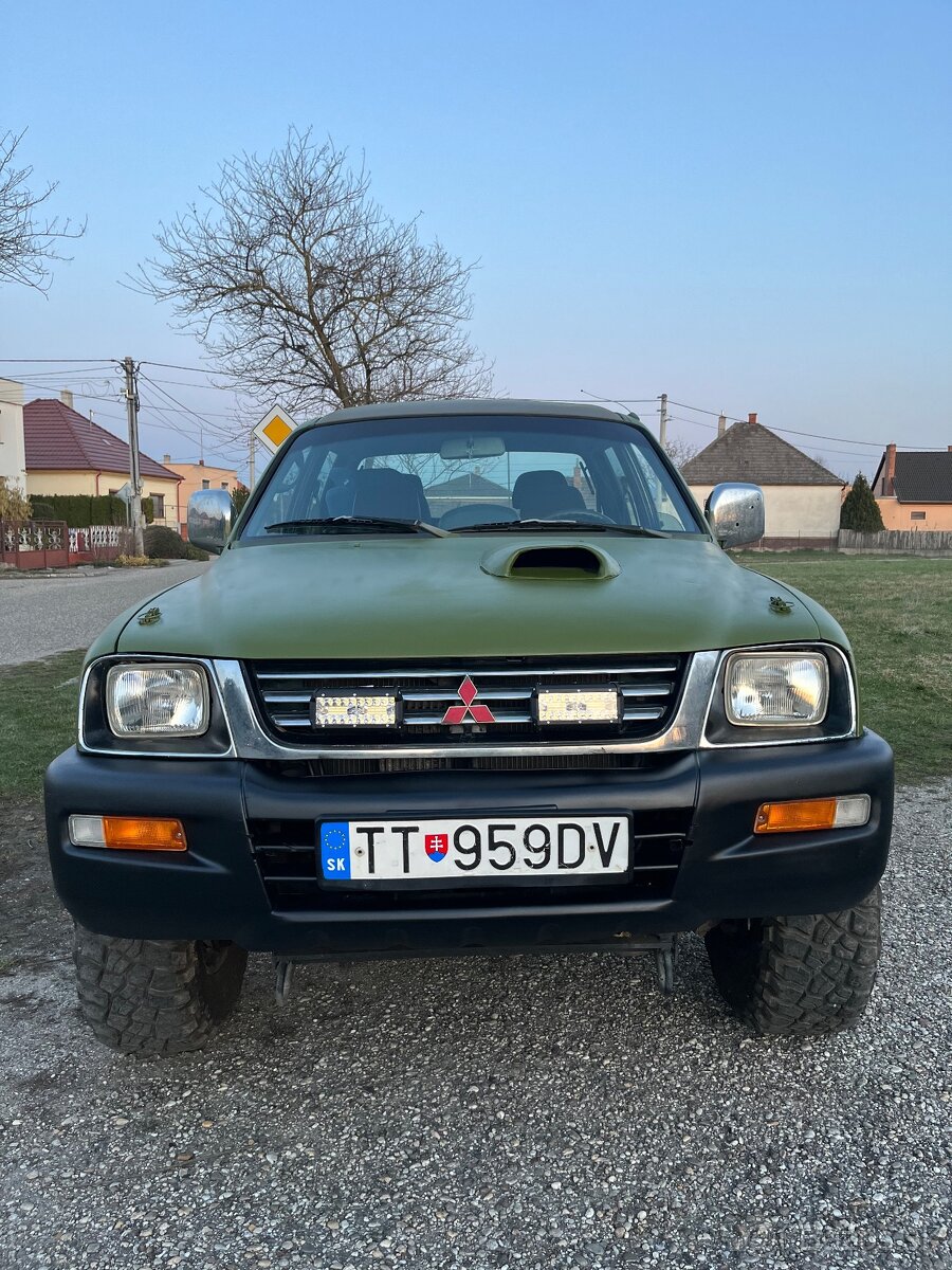 Mitsubishi l200 - 3