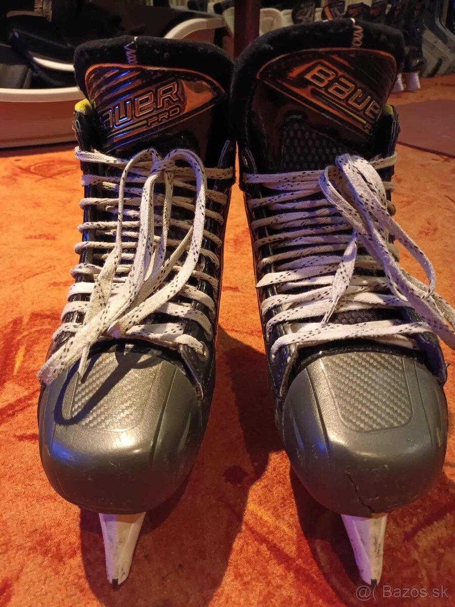 Brankárske korčule Bauer PRO, velkost 7, šírka FIT 2 - 3