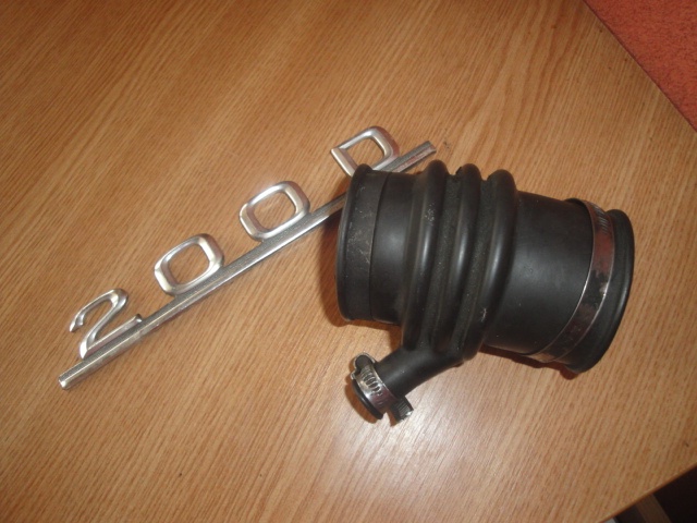 Mercedes W 114-115 - 123 náhradné diely - 3