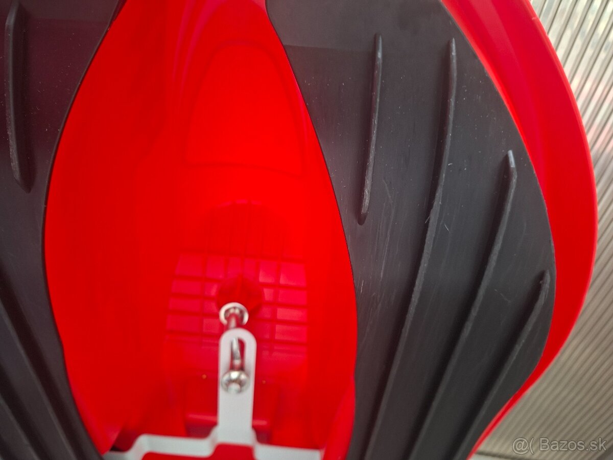 Boby s volantom do snehu - 3