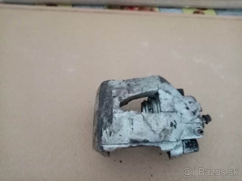 Octavia 1 brzdový strmen - 3