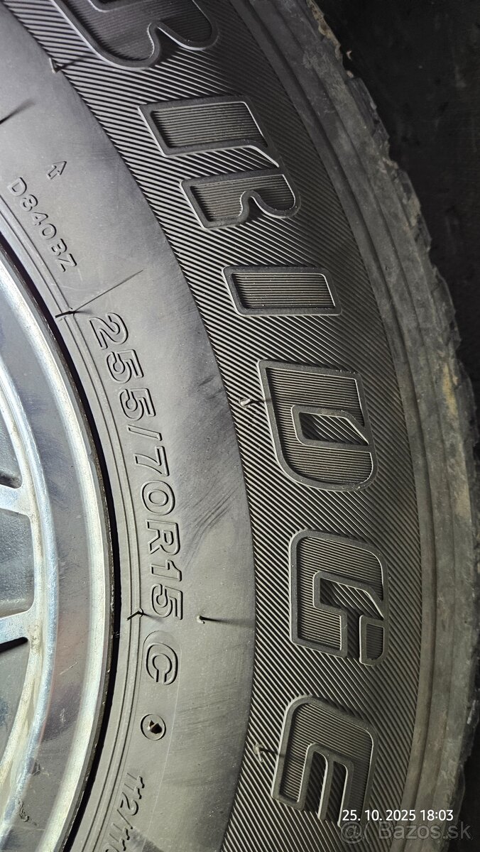 Predám 4ks 255/70 r15 C Bridgestone M+S - 3