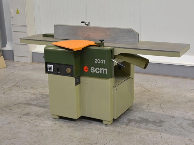 Srovnávačka s protahem SCM 2041 FS - Brno - 3