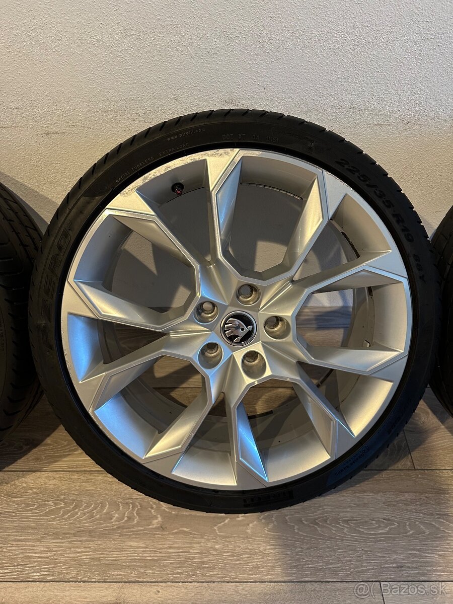 Škoda X-TREM 5x112 R19 - 3