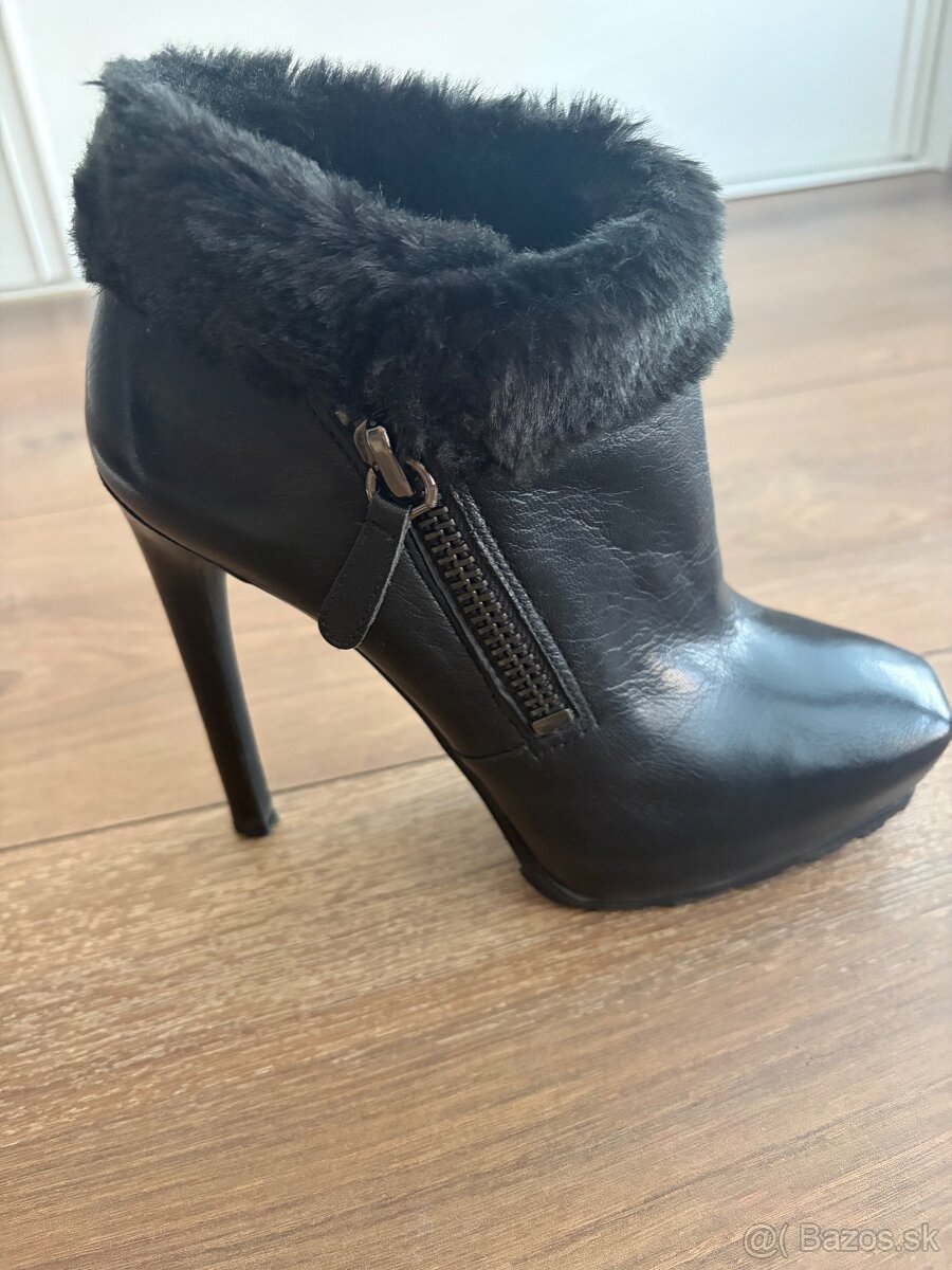 Členkové Guess - 3