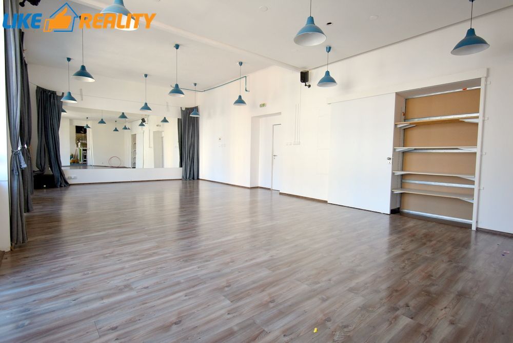 Prenájom komerčných priestorov, Martin – pešia zóna - 3