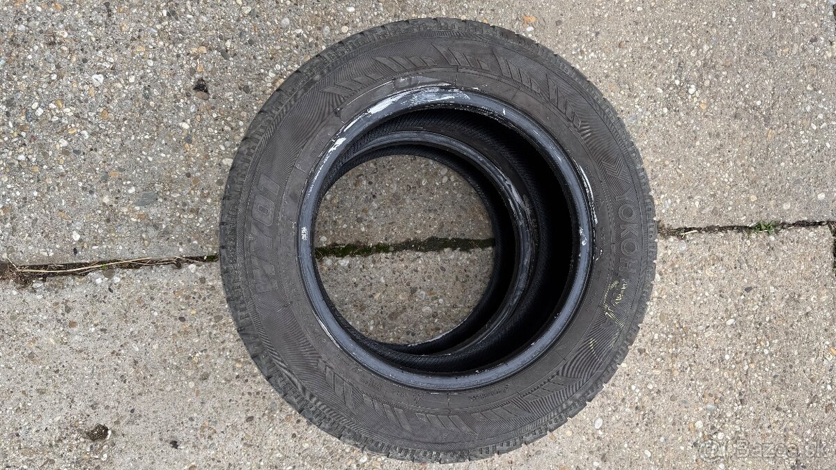 Predám 2x zimné pneumatiky Yokohama WY01 215/65 R16C (109/10 - 3