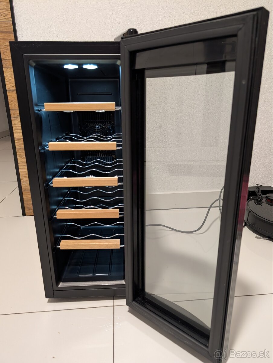 Vinotéka na 12 fliaš - 3
