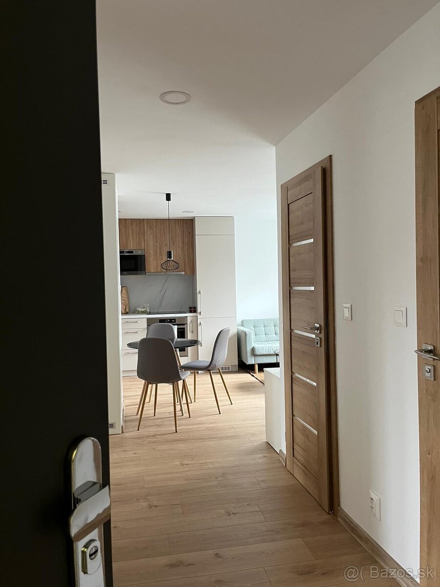 3i byt centrum Nitry/pri Promenáde - 3