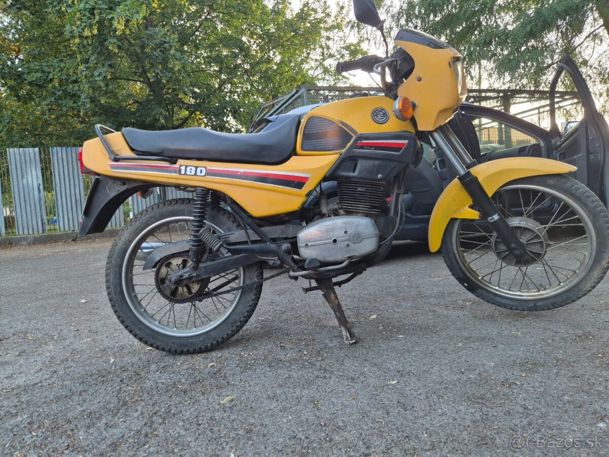 Cž 180/487,4