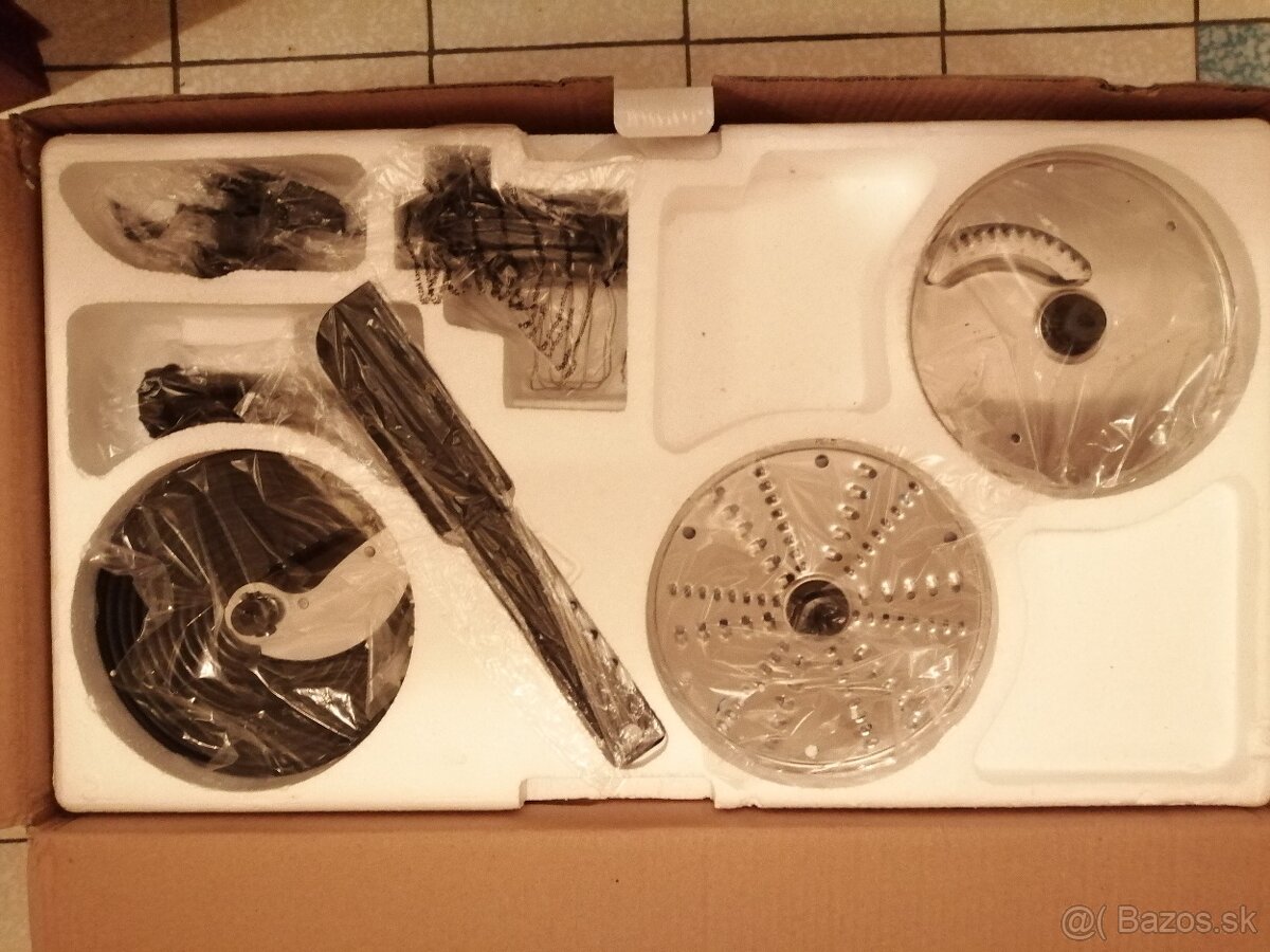 Kuchynský robot - 3