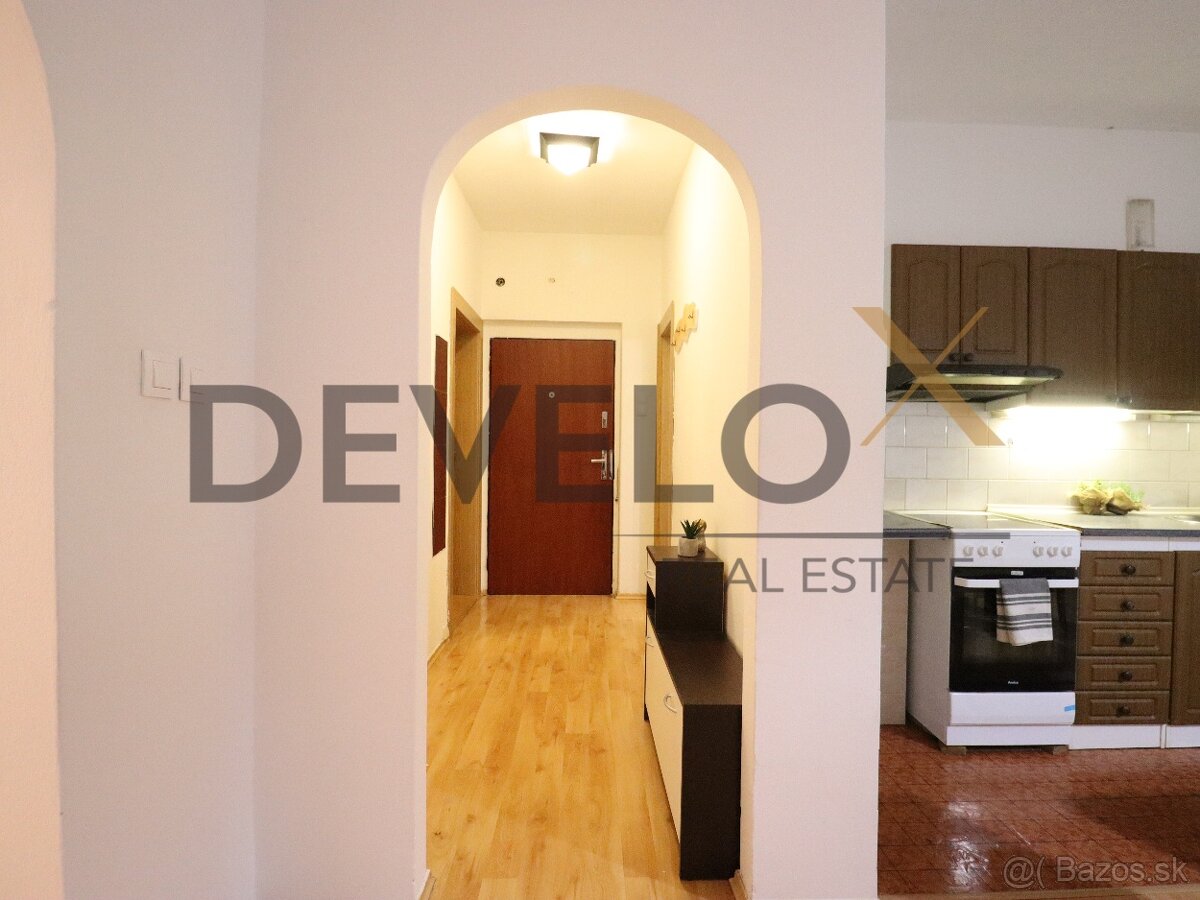 Na predaj priestranný 2 - izb. byt v Bratislave - Nové Mesto - 3