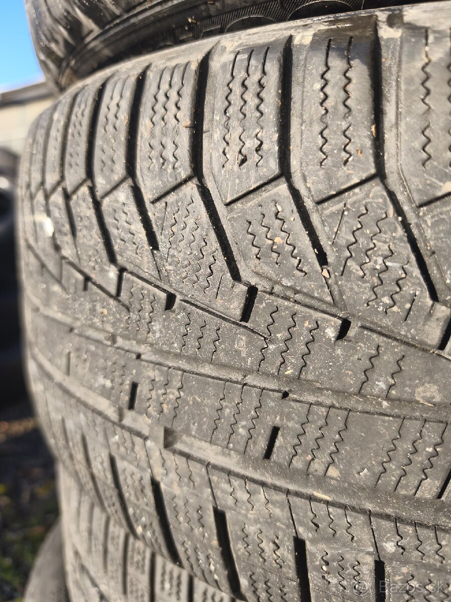 Zimné pneumatiky Hankook 225/50R17 - 3