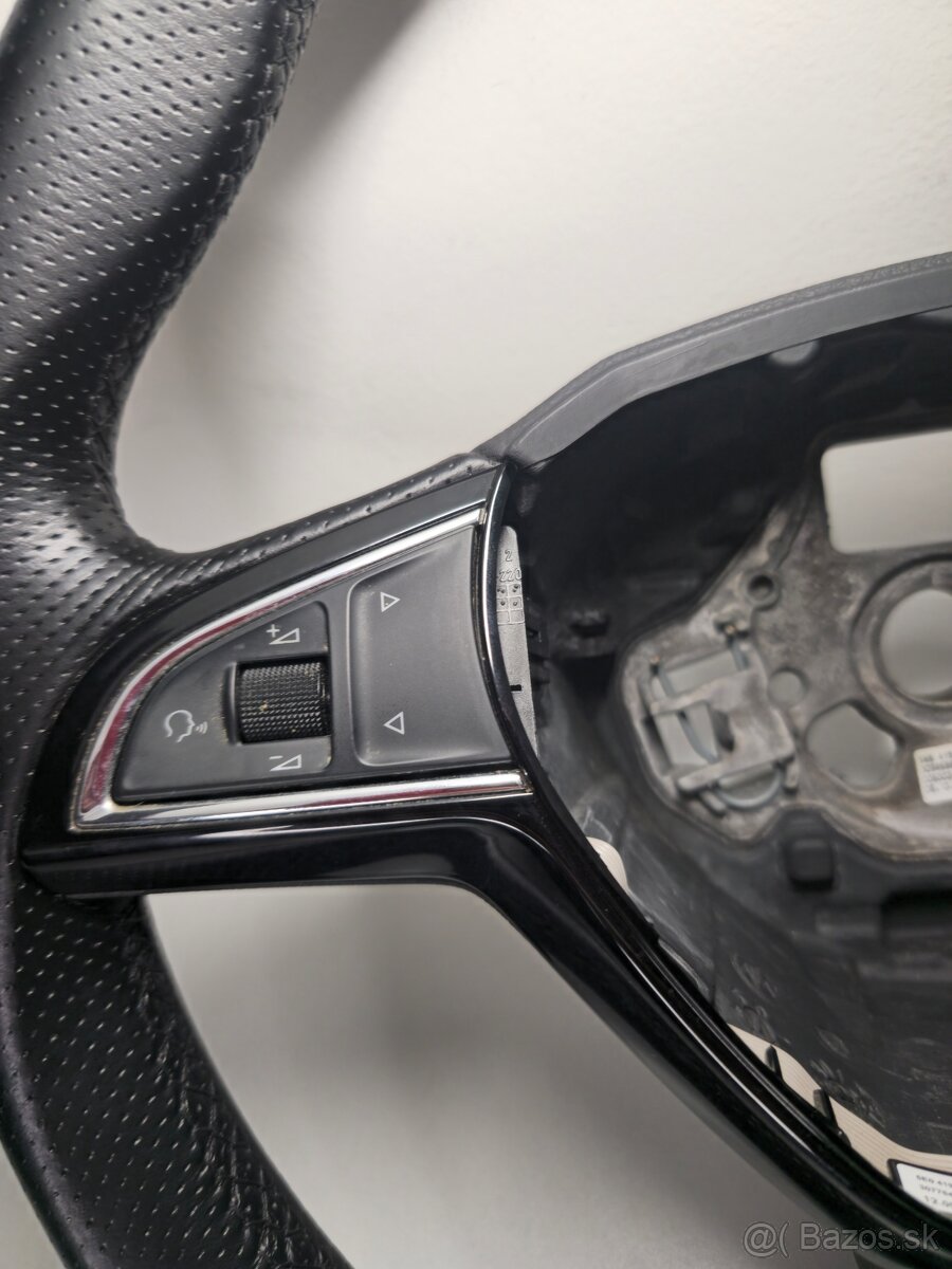 ŠPORTOVÝ VOLANT ŠKODA - 3
