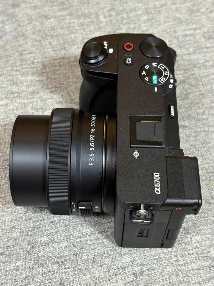 Sony a6700 + 16–50 mm PZ OSS II - 3