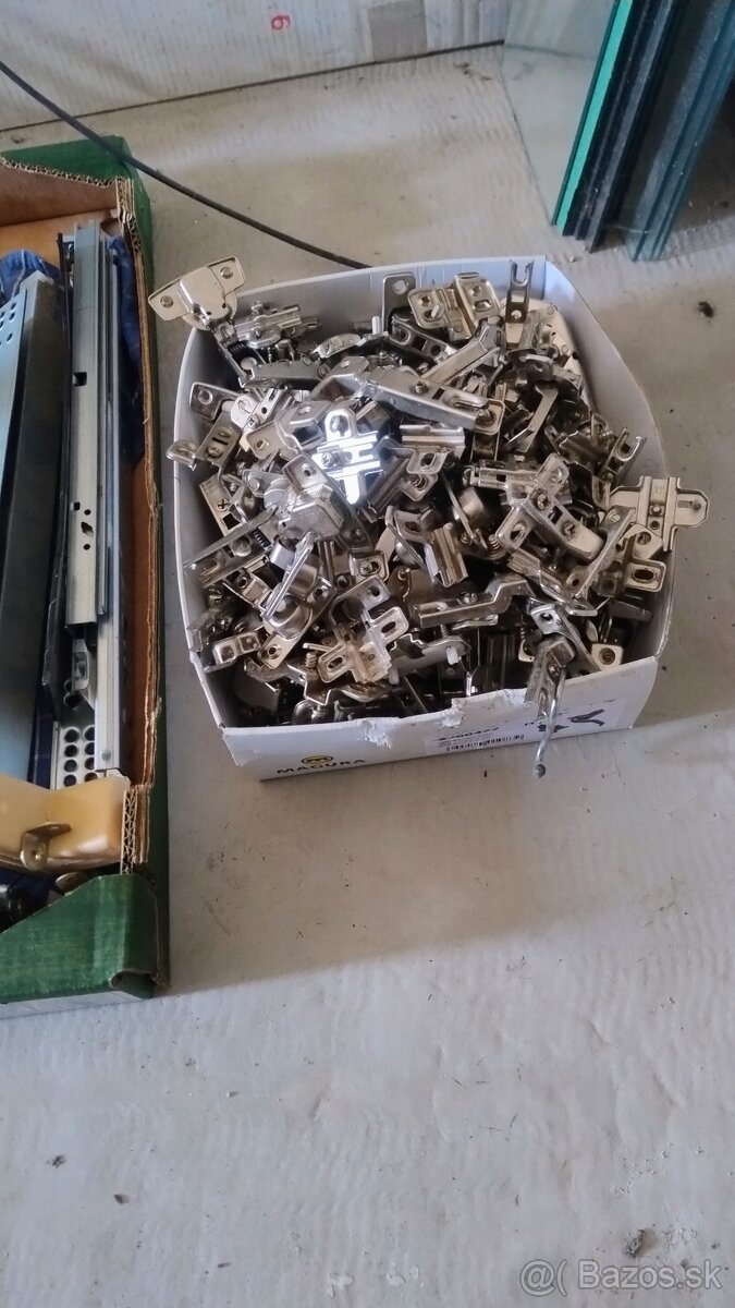 Predam pánty a koľajnice - 3