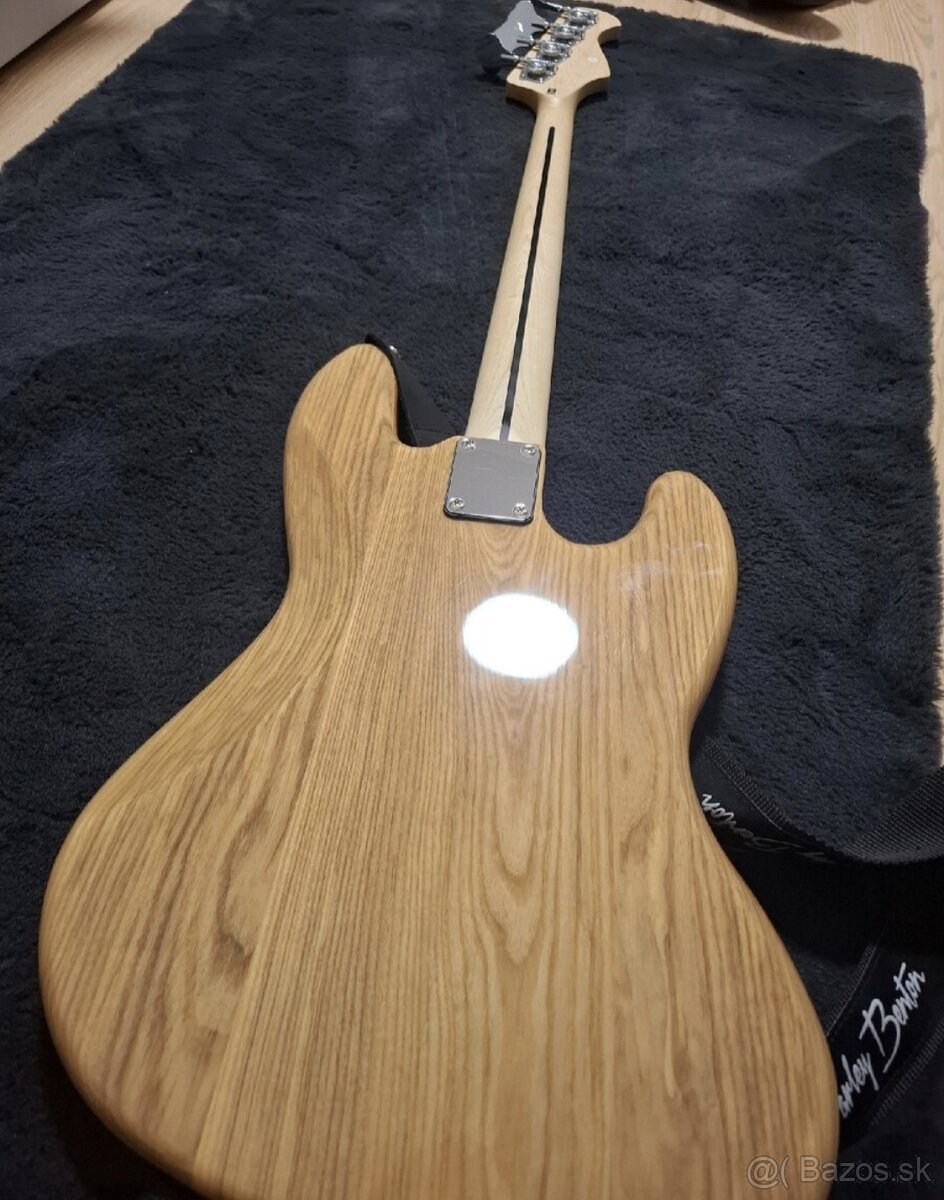 JAZZ BASS Harley Benton - 3