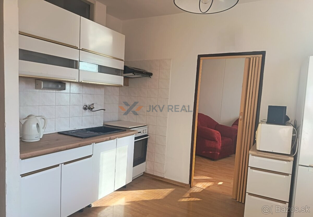 1-izbový byt so širokým výhľadom - 3