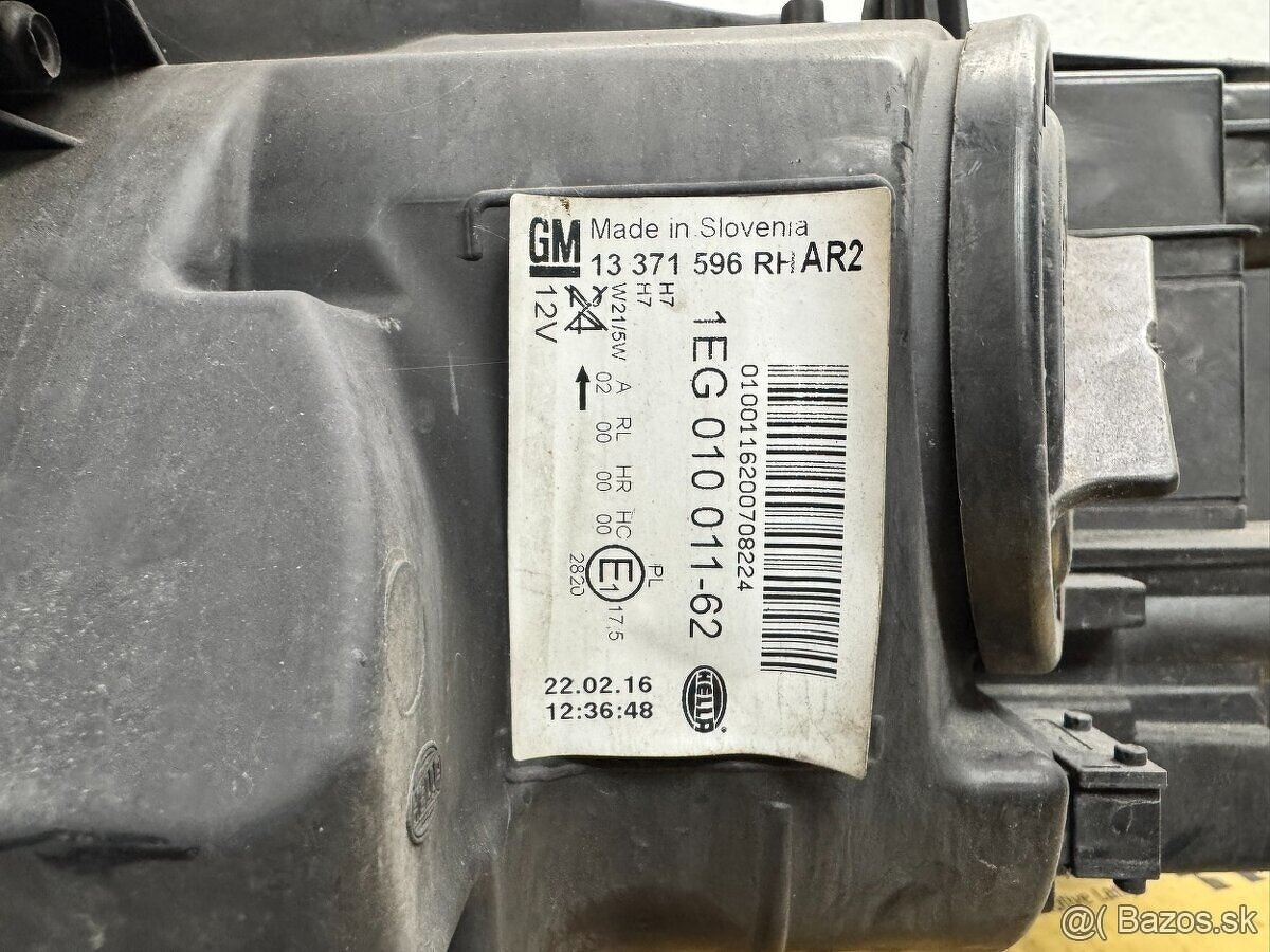 Pravé predne svetlo Opel Astra J - 3