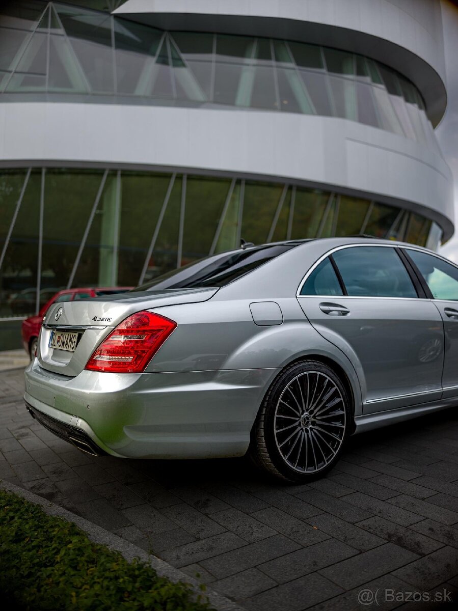 Mercedes-Benz S 500 CGI W221 4MATIC - 3