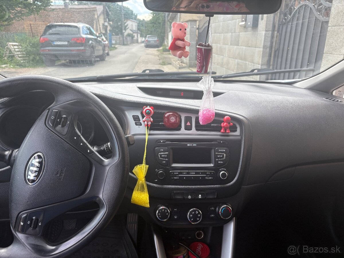 Predám KIA Ceed - 3