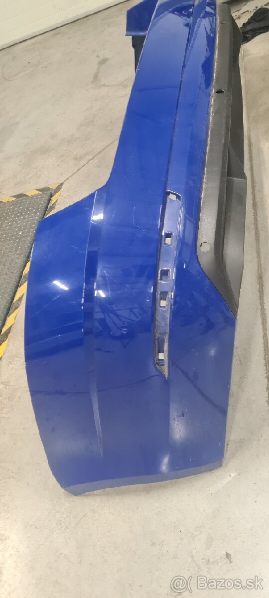 ŠKODA OCTAVIA III KOMBI LIFT 17- ZADNÝ NÁRAZNÍK
- 3